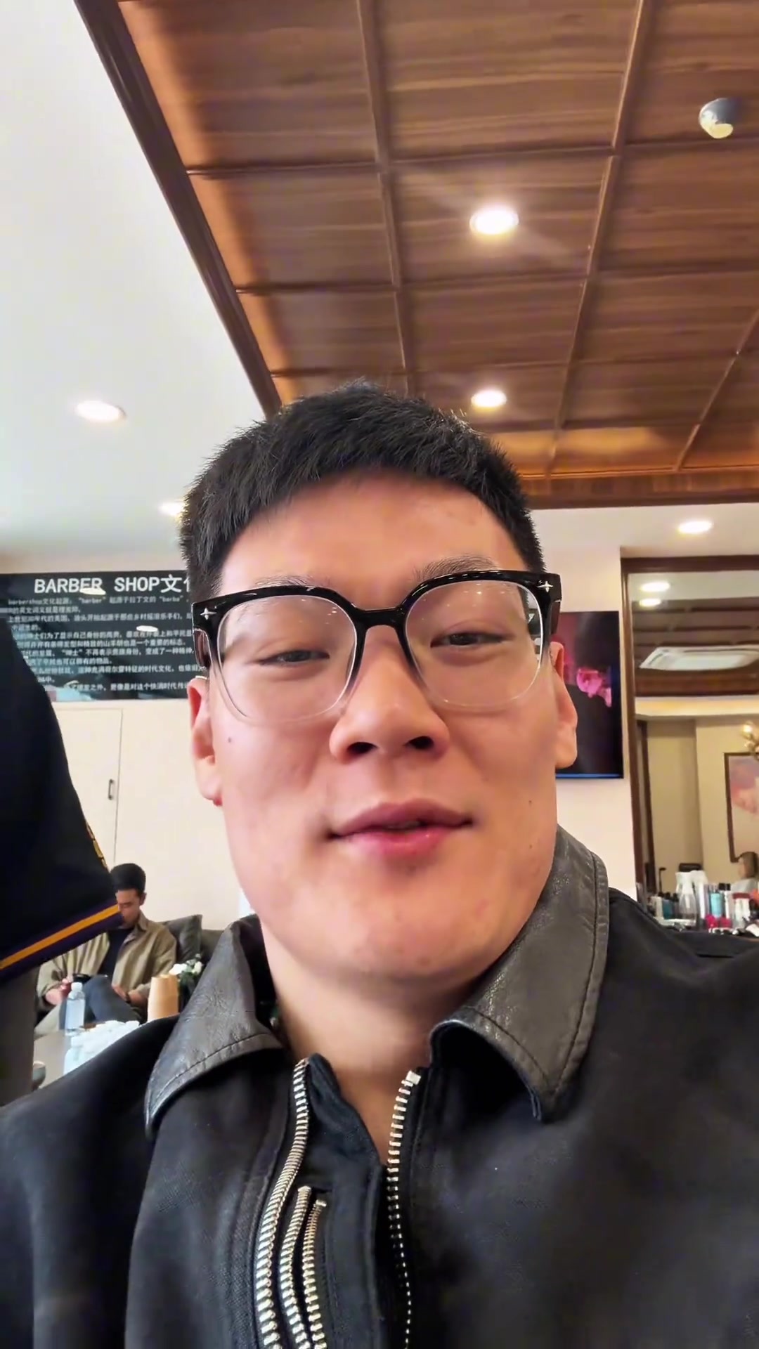 从头开始？张宁更新社媒晒日常随笔：假期第一步